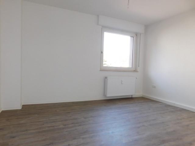 Etagenwohnung Krefeld Gellep-Stratum - 3 Zimmer, 72 m&sup2;, 847&euro; | Angebot:25823144