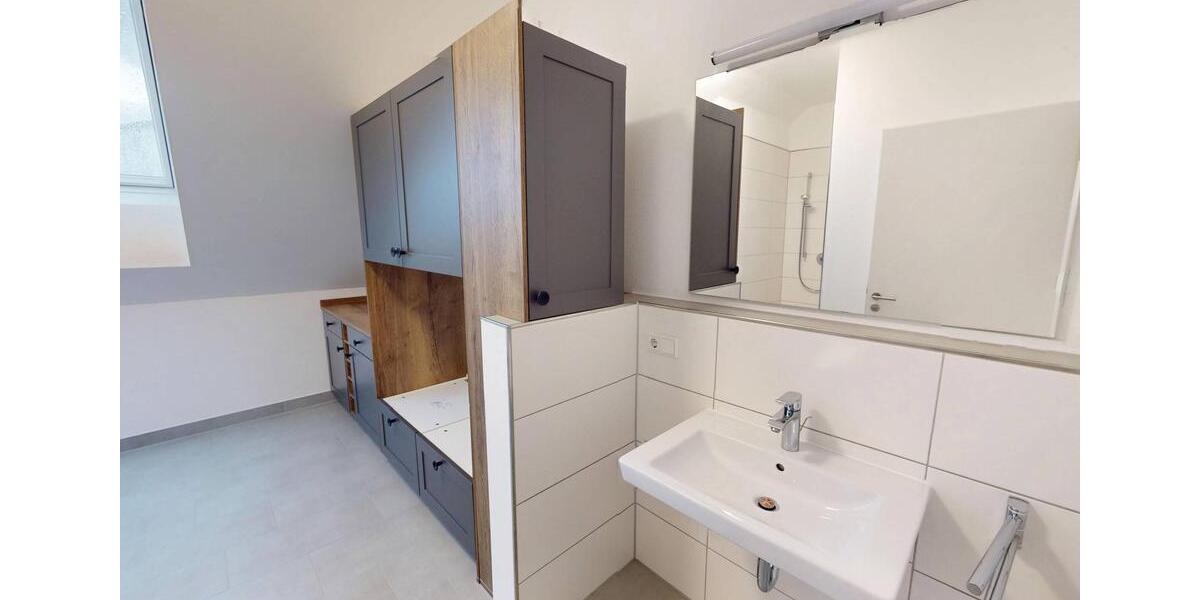 Dachgeschoßwohnung Neustadt an der Donau - 3 Zimmer, 90 m&sup2;, 990&euro; | Angebot:26632550