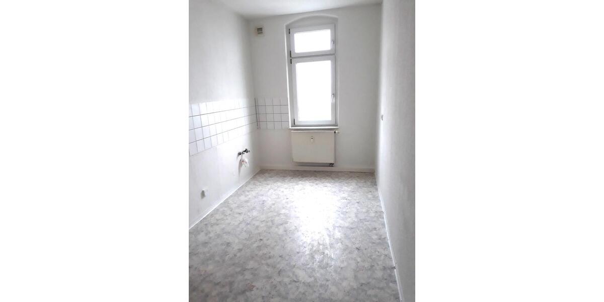 Etagenwohnung Werdau - 4 Zimmer, 99 m&sup2;, 495&euro; | Angebot:25381790