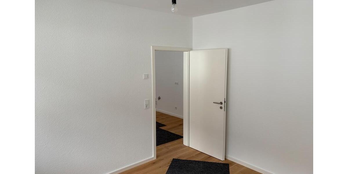 Etagenwohnung Köln - 4 Zimmer, 90 m&sup2;, 650&euro; | Angebot:26548361