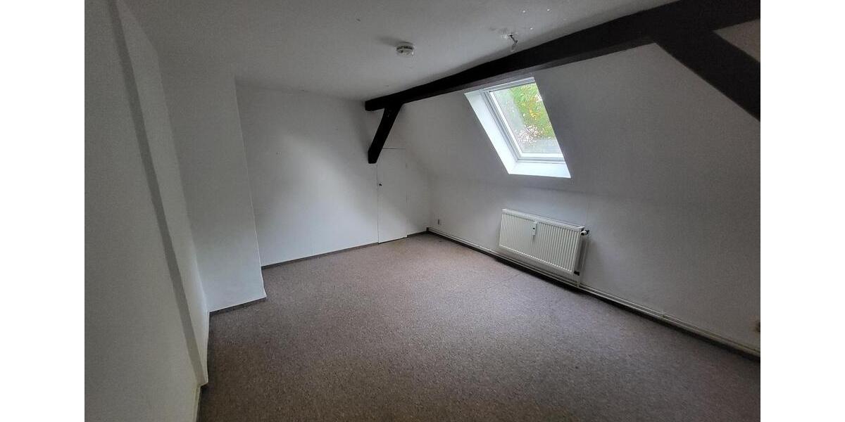 Dachgeschoßwohnung Dessau-Roßlau Rodleben - 3 Zimmer, 60 m&sup2;, 240&euro; | Angebot:24795074