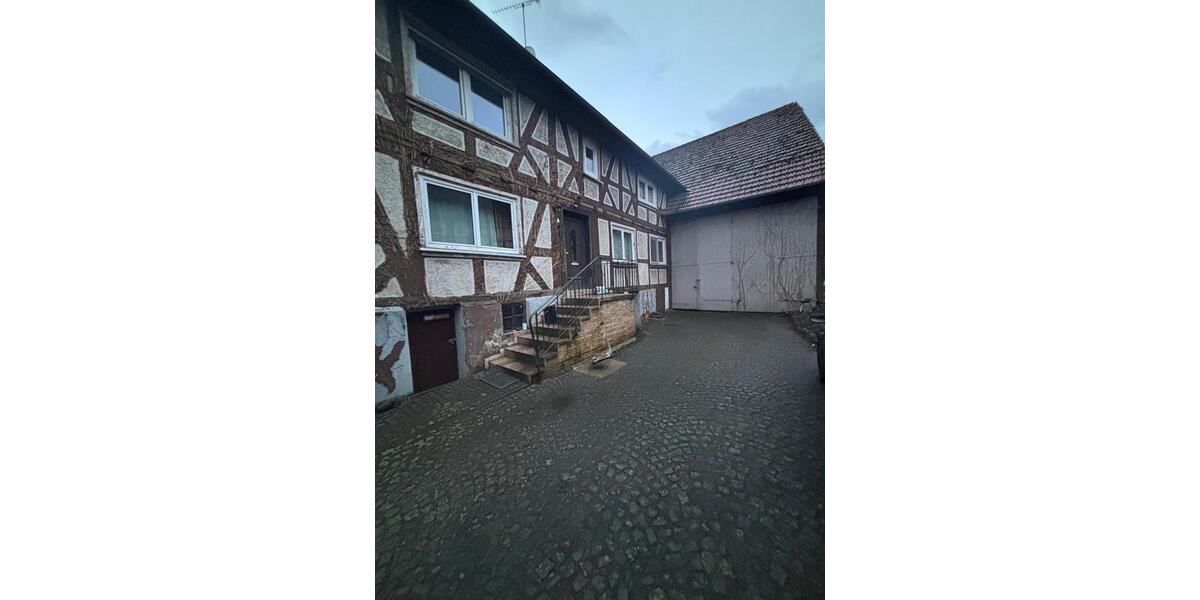 Einfamilienhaus Grünberg - 7 Zimmer, 145 m&sup2;, 500&euro; | Angebot:26624828