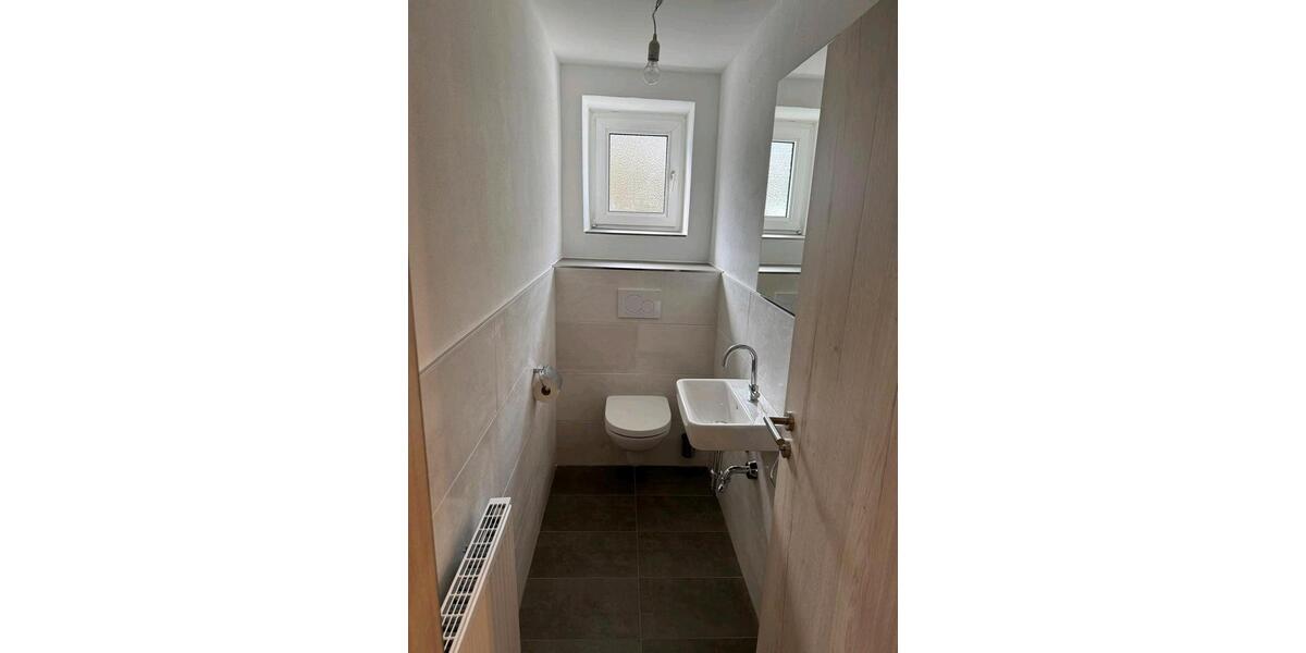 Einfamilienhaus Kordel - 5 Zimmer, 190 m&sup2;, 1.000&euro; | Angebot:25095094