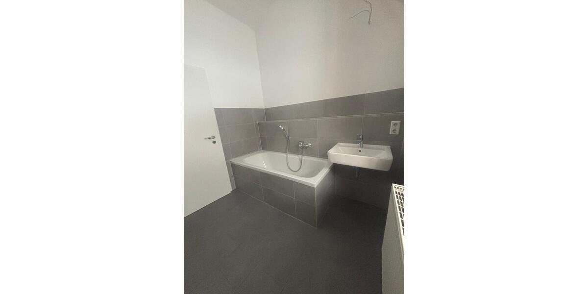 Erdgeschoßwohnung Klipphausen - 5 Zimmer, 143 m&sup2;, 1.602&euro; | Angebot:24508001