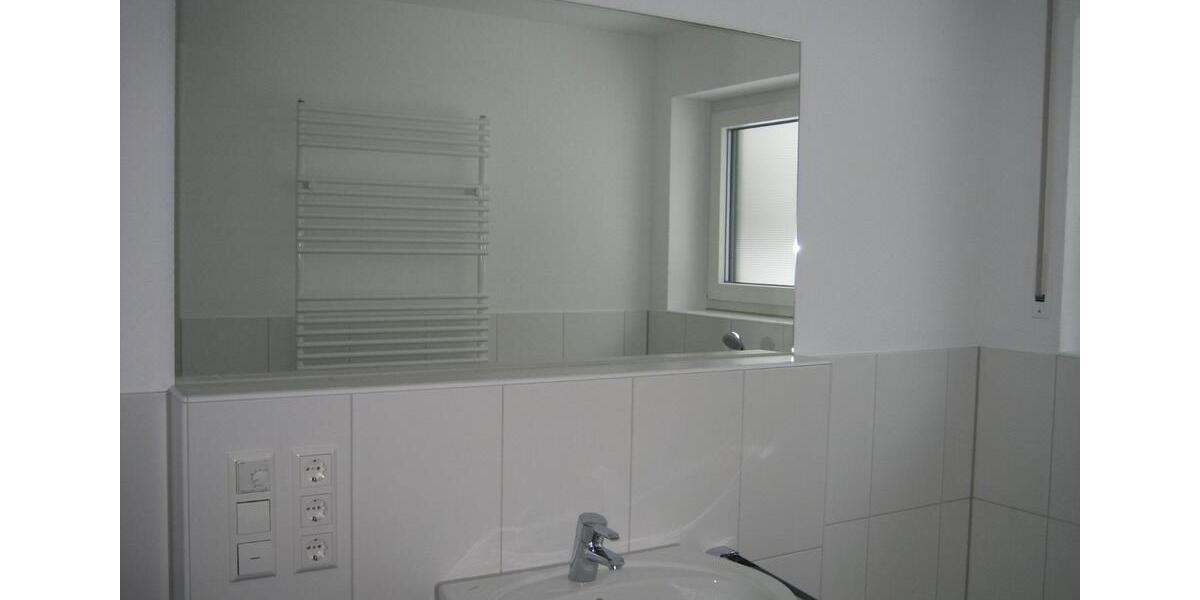 Etagenwohnung Warthausen - 3 Zimmer, 82 m&sup2;, 1.130&euro; | Angebot:24803411