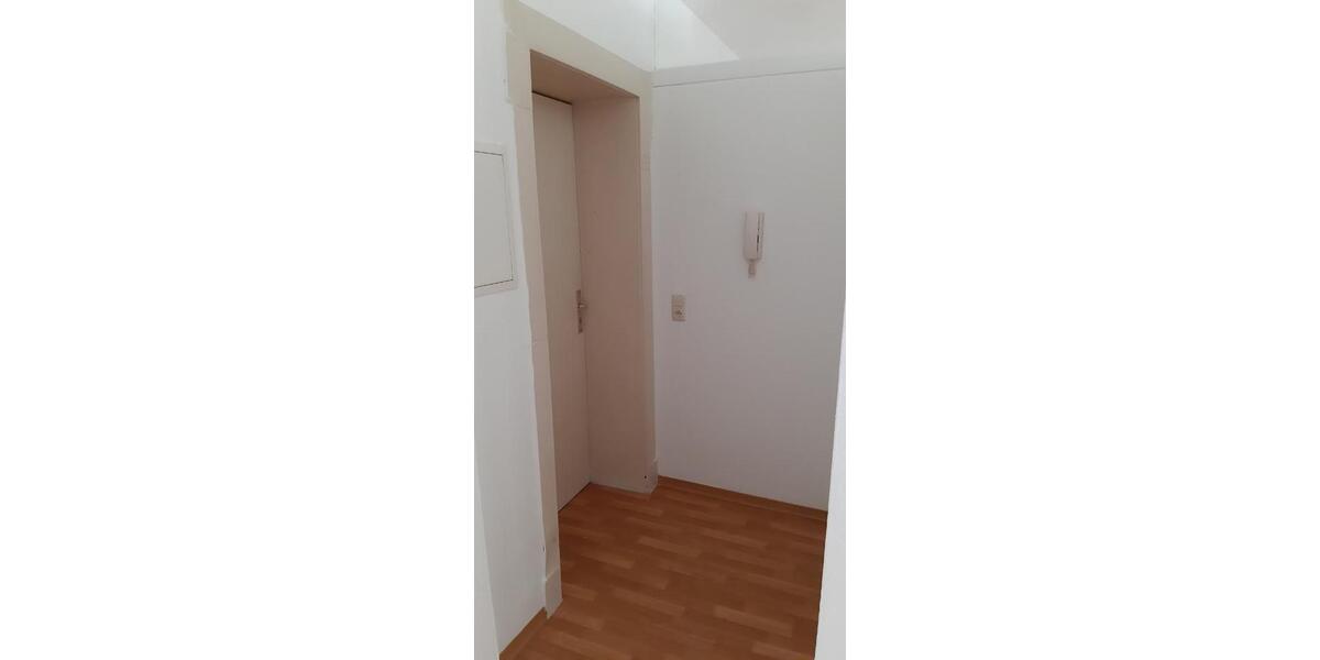 Erdgeschoßwohnung Plauen - 2 Zimmer, 37 m&sup2;, 160&euro; | Angebot:24750061