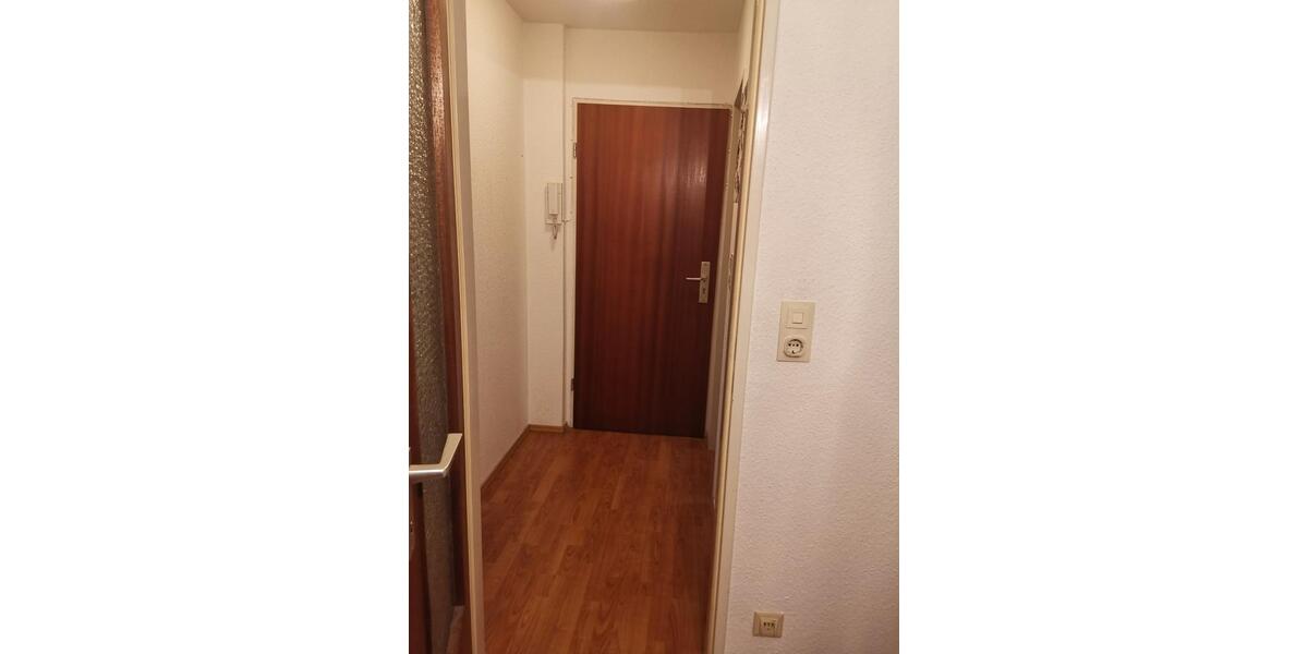 Dachgeschoßwohnung Braunschweig Lehndorf-Watenbüttel - 1 Zimmer, 32 m&sup2;, 530&euro; | Angebot:26249583