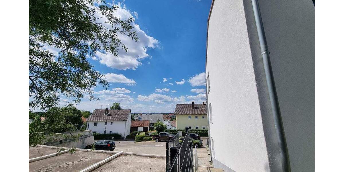 Etagenwohnung Lenting - 3 Zimmer, 82 m&sup2;, 1.189&euro; | Angebot:26751545