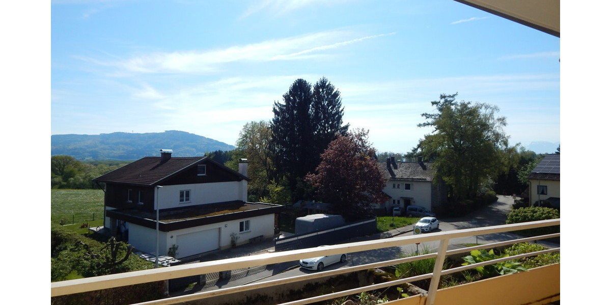 2 Zimmer Mietwohnung mit schönem Bergblick in 83410 Laufen - frei ab 01.09.2026 - Aufzug vorhanden - Etagenwohnung Laufen Laufen | Angebot:26988609