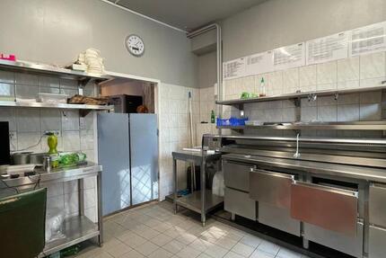 ATTRAKTIVE BÜRO-GASTROFLÄCHE zimmer