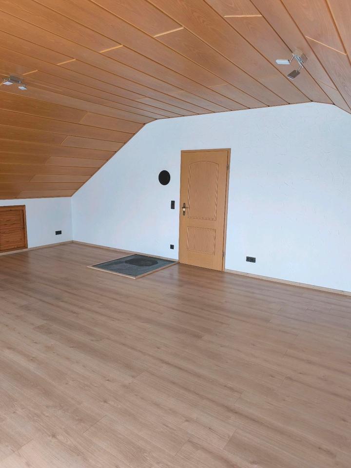 Helle 3 Zimmer Wohnung 80qm in Untersulmetingen zu vermieten