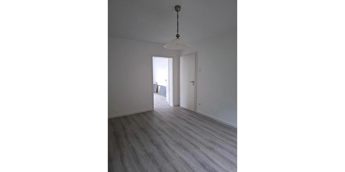 Erdgeschoßwohnung Siegen Eiserfeld - 1 Zimmer, 50 m&sup2;, 490&euro; | Angebot:26594629