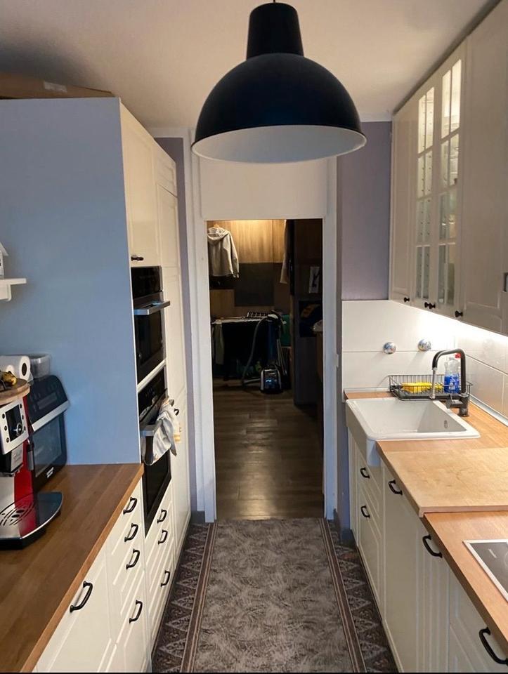 4 Zimmer Wohnung in zentraler Lage in Hackenbroich