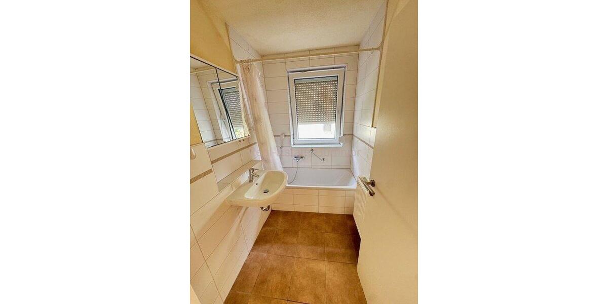 Mehrfamilienhaus, Wohnhaus Weiden in der Oberpfalz - 8 Zimmer, 200 m&sup2;, 2.450&euro; | Angebot:25991942