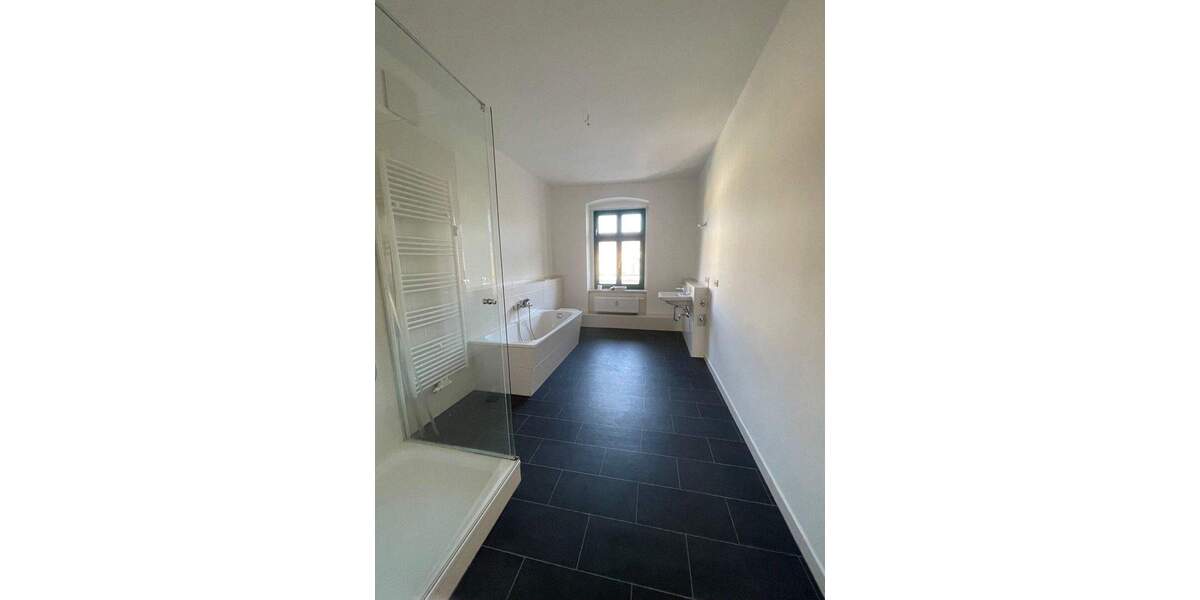 Etagenwohnung Görlitz Innenstadt - 2 Zimmer, 82 m&sup2;, 620&euro; | Angebot:25261795
