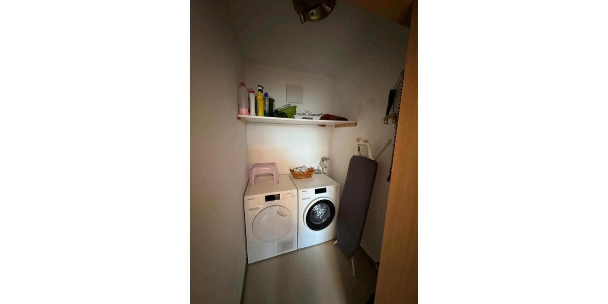 Erdgeschoßwohnung Wiesbaden Bierstadt - 2 Zimmer, 76 m&sup2;, 1.050&euro; | Angebot:25106150