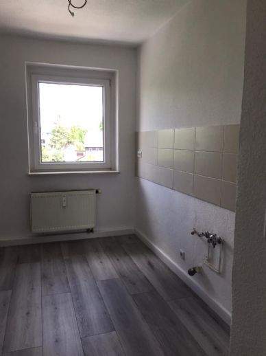 Etagenwohnung Glauchau Reinholdshain - 5 Zimmer, 105 m&sup2;, 640&euro; | Angebot:26305721