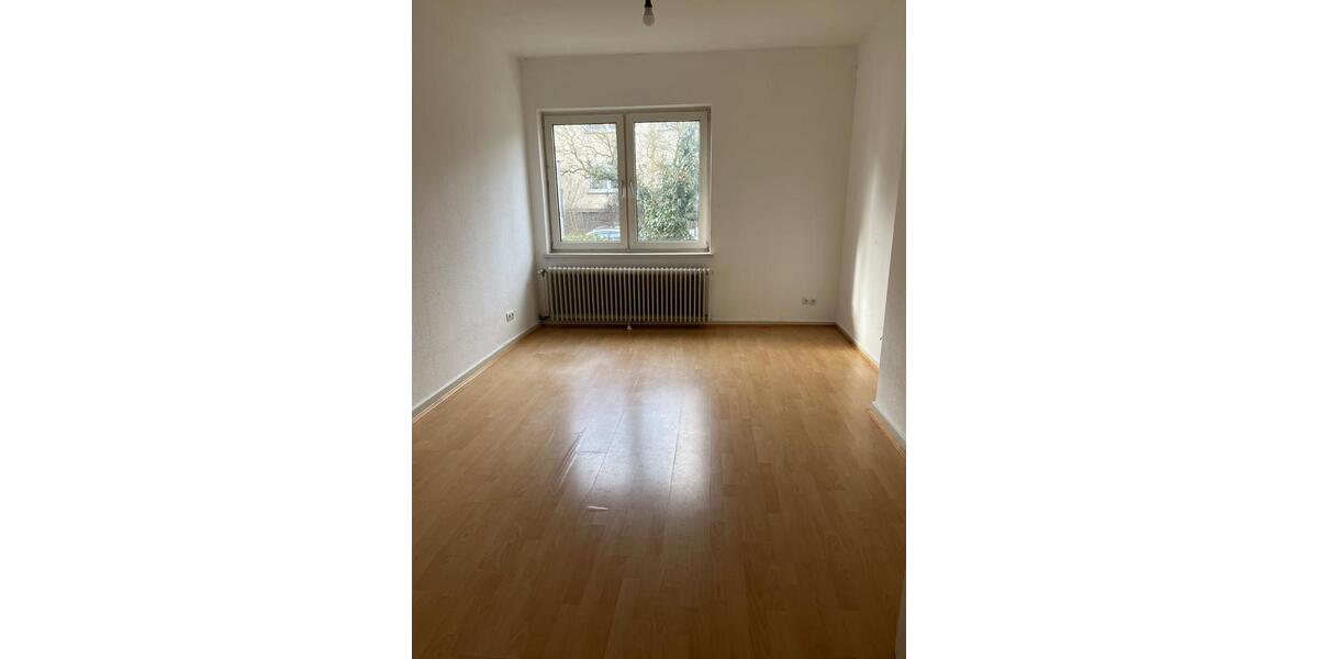 Hochparterre Kassel Südstadt - 3 Zimmer, 75 m&sup2;, 580&euro; | Angebot:25231519