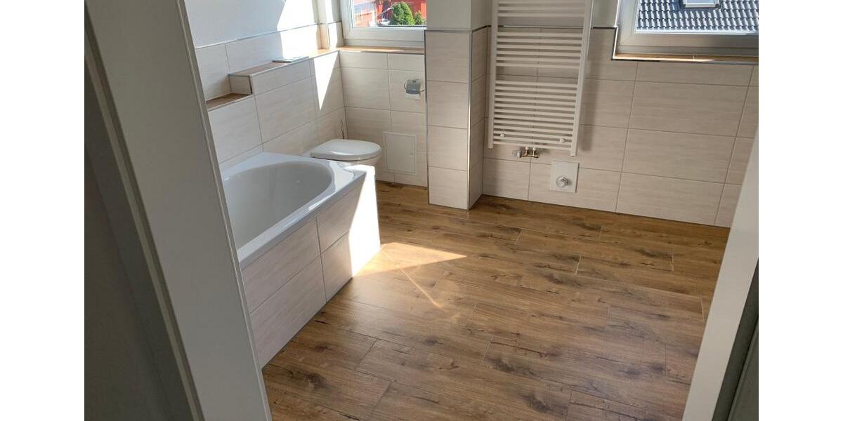 Moderne schöne Wohnung 5 Zimmern Südbalkon Schwarzenfeld 5 zimmer