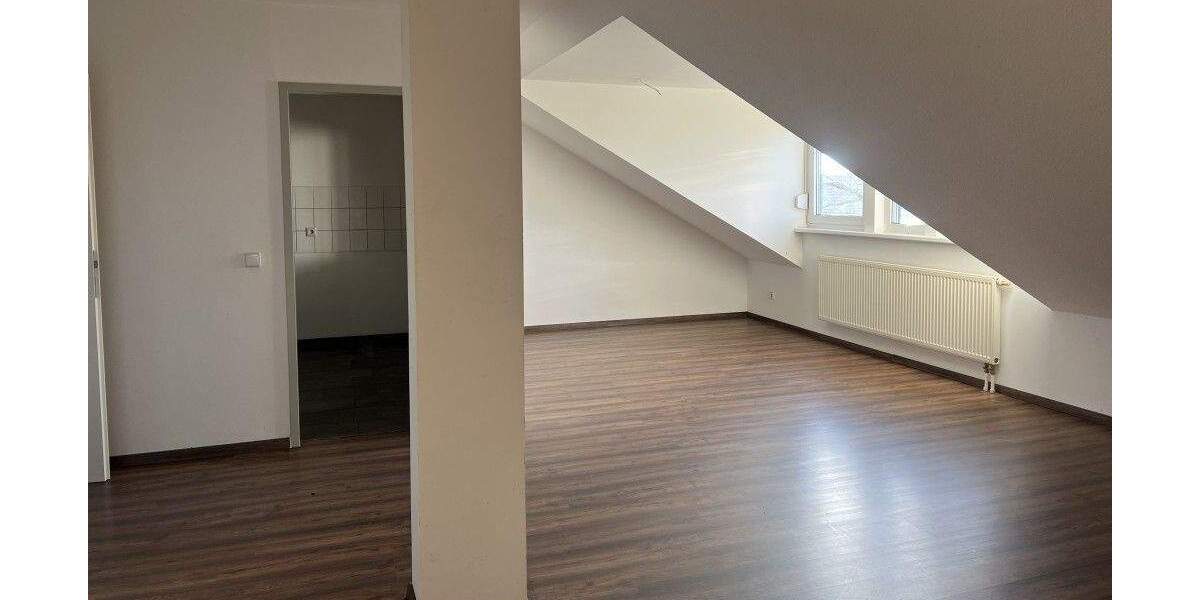 Etagenwohnung Senftenberg - 3 Zimmer, 87 m&sup2;, 568&euro; | Angebot:25781174