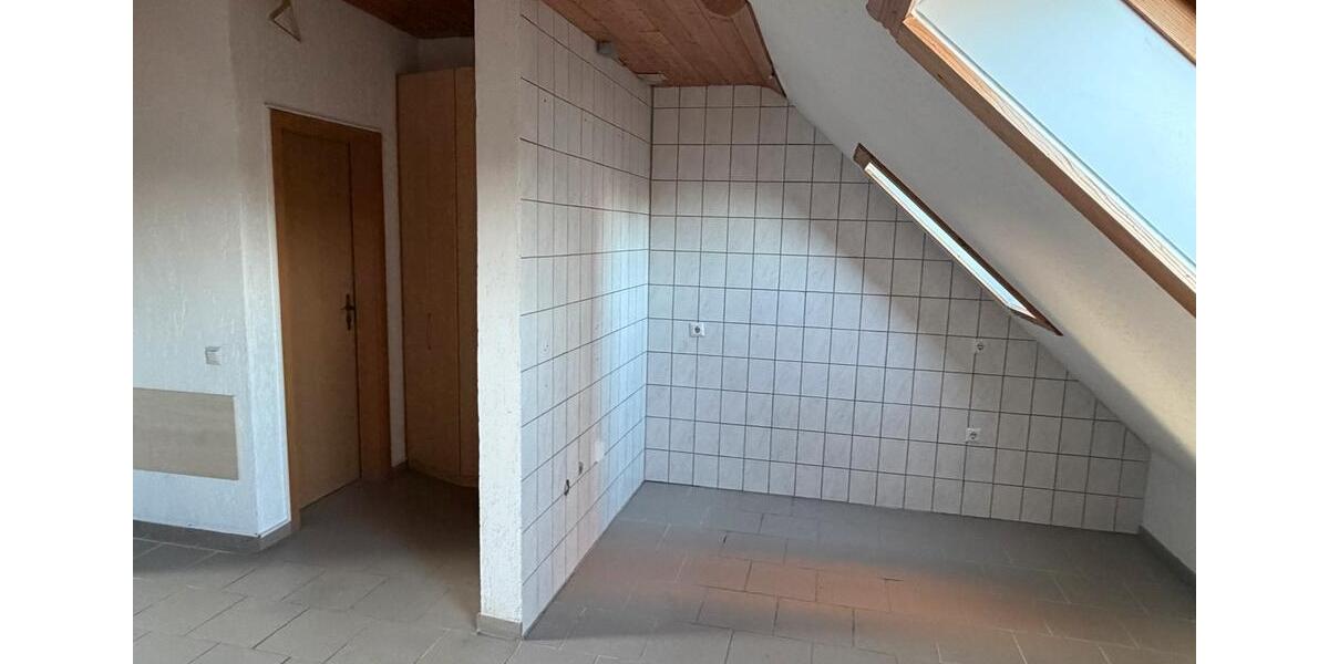 Etagenwohnung Euskirchen Dom-Esch - 2 Zimmer, 92 m&sup2;, 860&euro; | Angebot:26680687