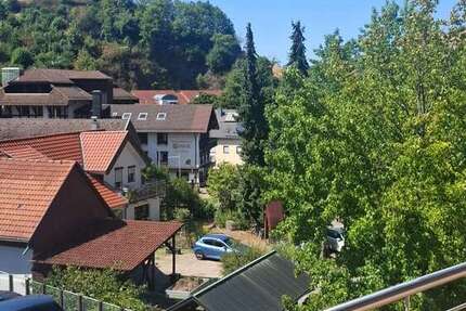 Wohnung Bühlertal - 4 Zimmer, 140 m&sup2;, 980&euro; | Angebot:27134523