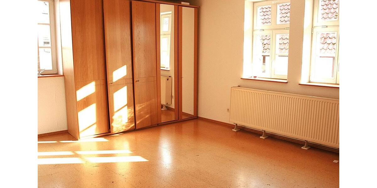 Etagenwohnung Volkmarsen - 3 Zimmer, 115 m&sup2;, 750&euro; | Angebot:26582677