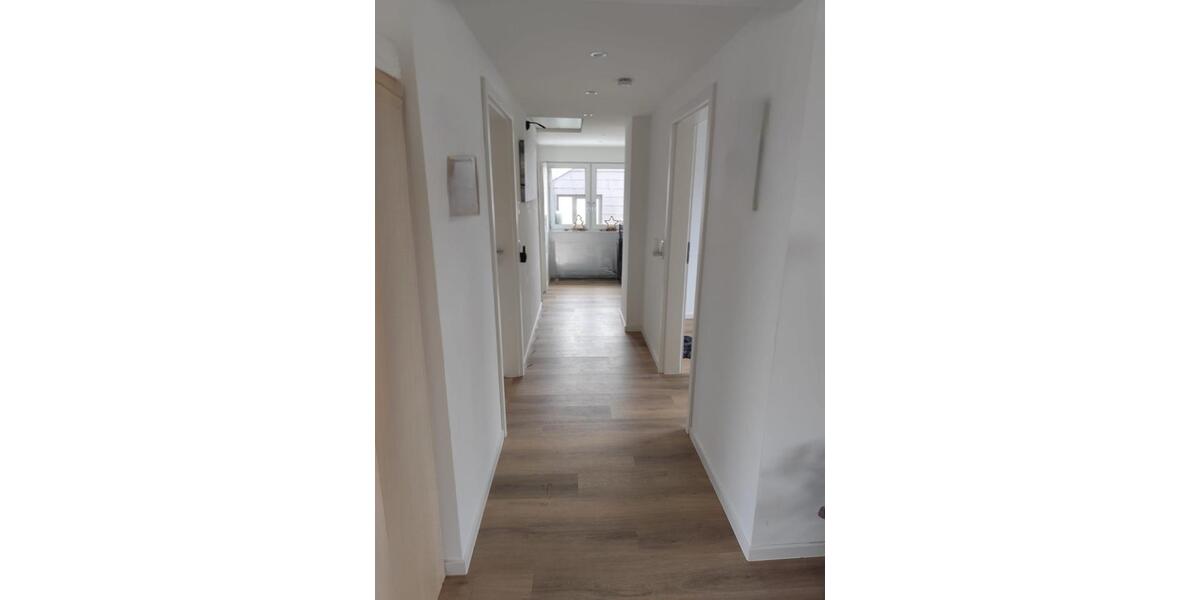 Dachgeschoßwohnung Bad Schönborn - 1 Zimmer, 75 m&sup2;, 1.100&euro; | Angebot:24819012