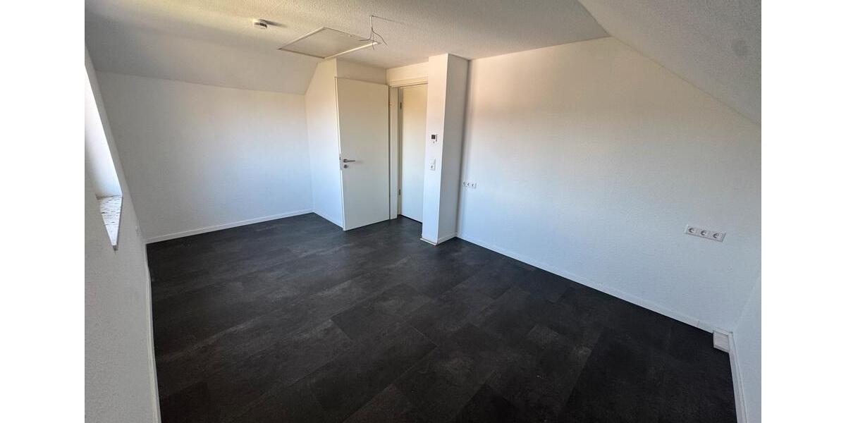 Dachgeschoßwohnung Oberrot - 3 Zimmer, 65 m&sup2;, 750&euro; | Angebot:26214522