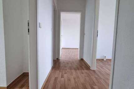 Wohnung Schönebeck Schönebeck-Salzelmen - 3 Zimmer, 58 m&sup2;, 418&euro; | Angebot:27200157