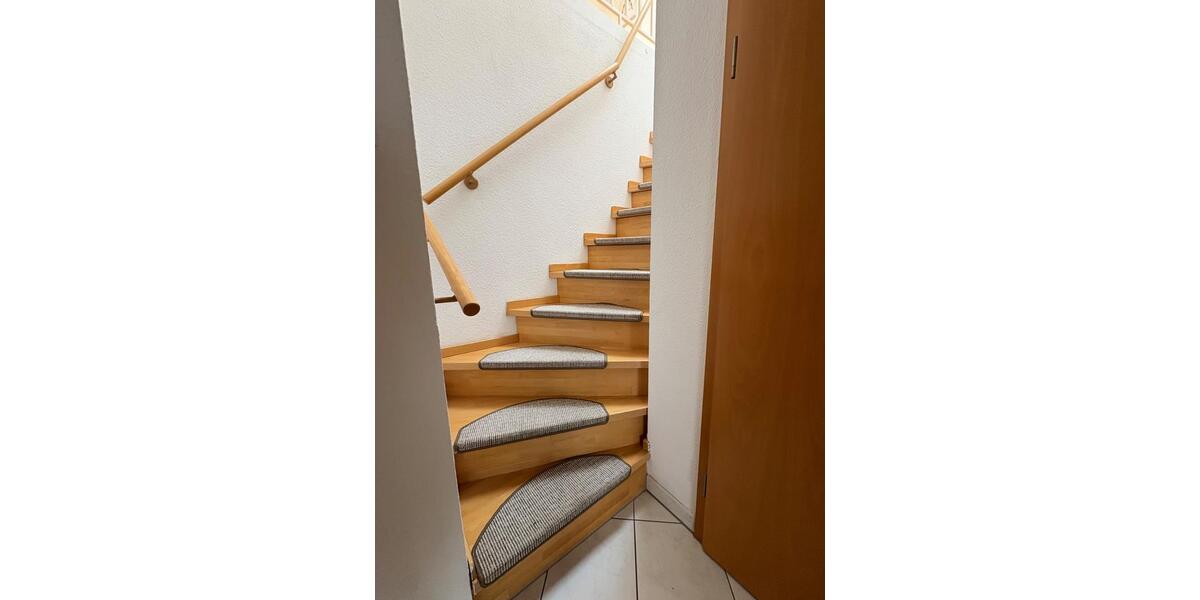 Maisonettenwohnung Freiberg am Neckar - 4.5 Zimmer, 103 m&sup2;, 1.500&euro; | Angebot:26624324
