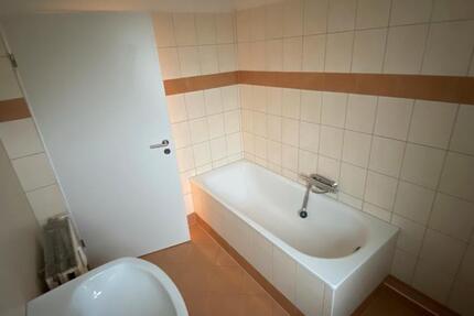 Helle DG-Wohnung in Oberaden 2 zimmer