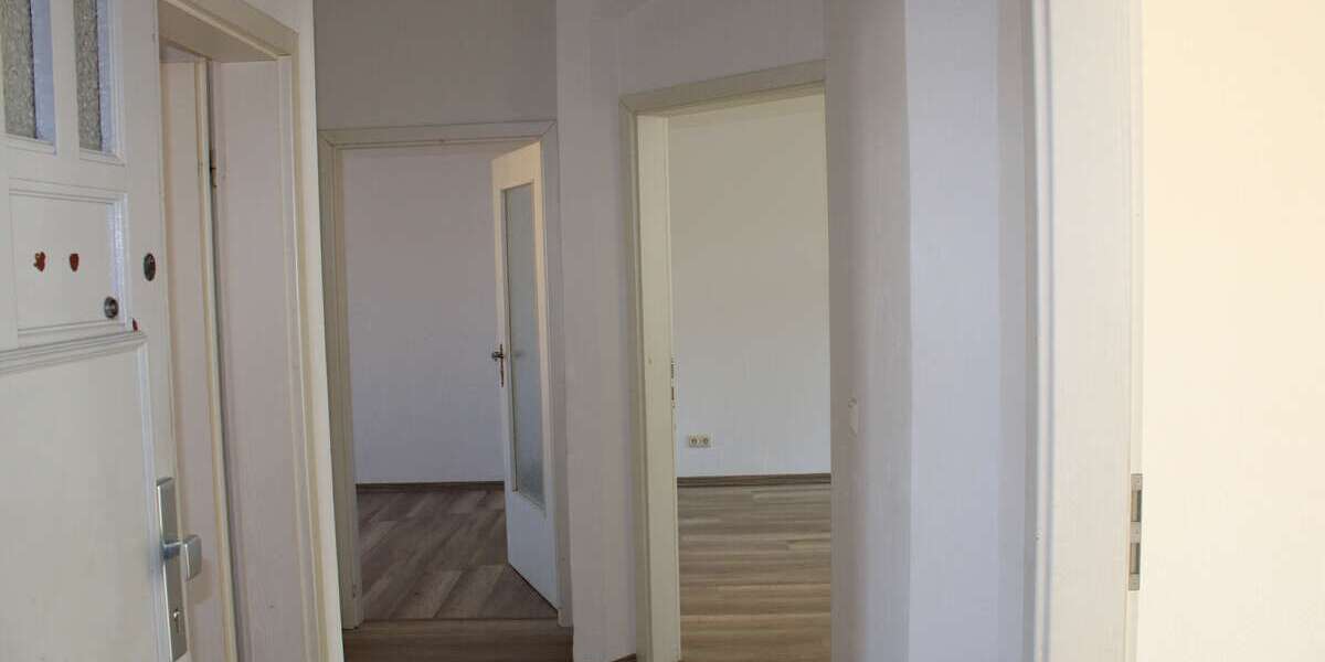 geräumige 3-Raum Wohnung mit Balkon & Badewanne * Einbauküche möglich - Appartement Magdeburg Stadtfeld Ost | Angebot:10094192