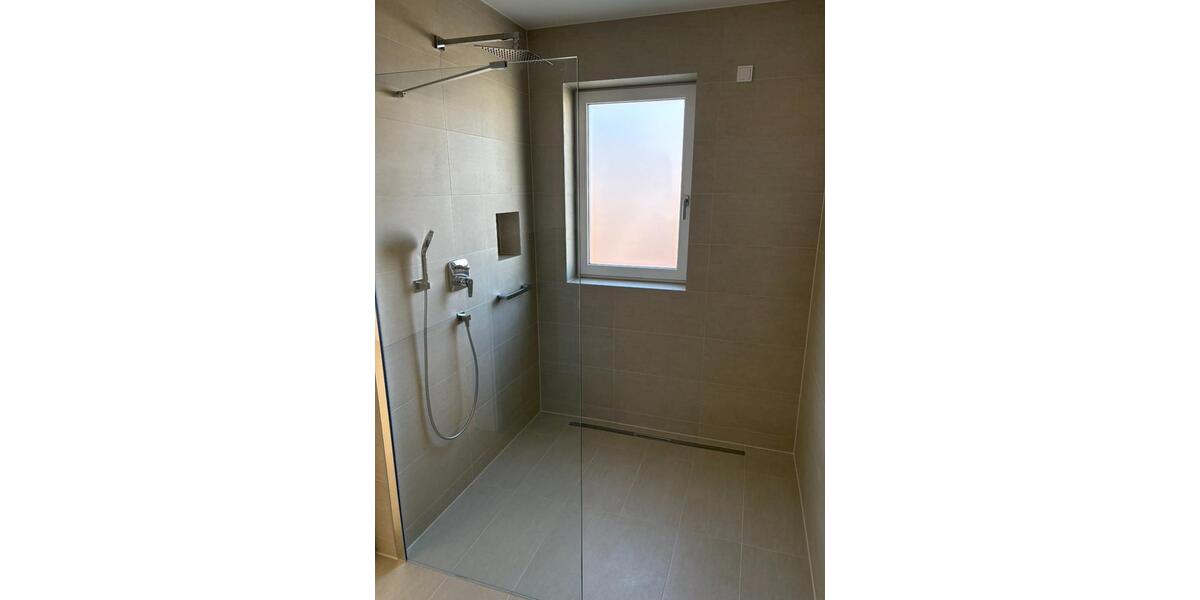 Hochwertig ausgestattete barrierefreie 2-Zimmer DG-Wohnung 2 zimmer