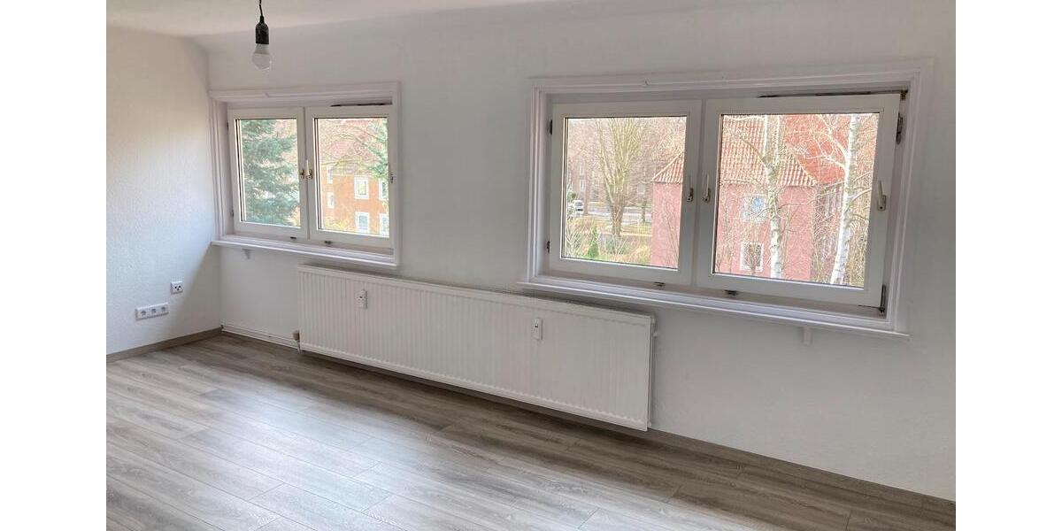 Dachgeschoßwohnung Salzgitter - 3 Zimmer, 61 m&sup2;, 357&euro; | Angebot:24751309