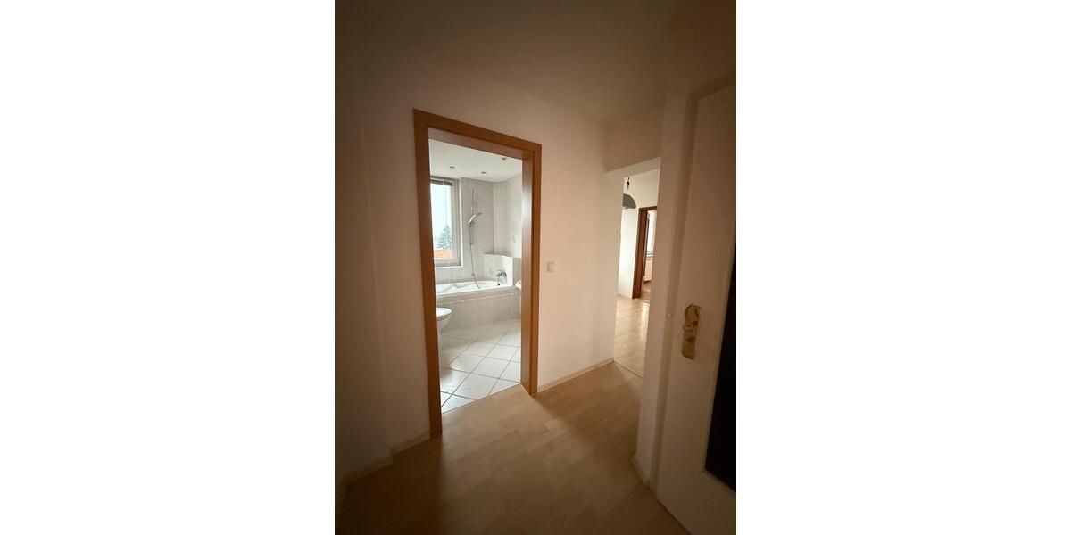 Dachgeschoßwohnung Quedlinburg - 3 Zimmer, 60 m&sup2;, 450&euro; | Angebot:25446885