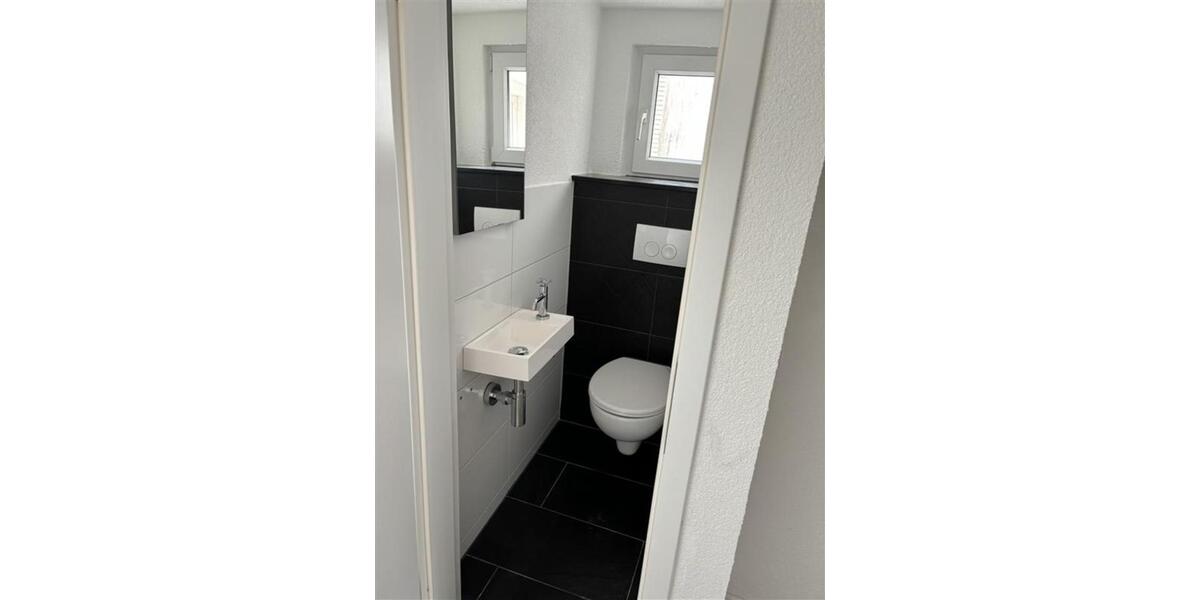 Einfamilienhaus Horb am Neckar - 7 Zimmer, 200 m&sup2;, 1.800&euro; | Angebot:25856131