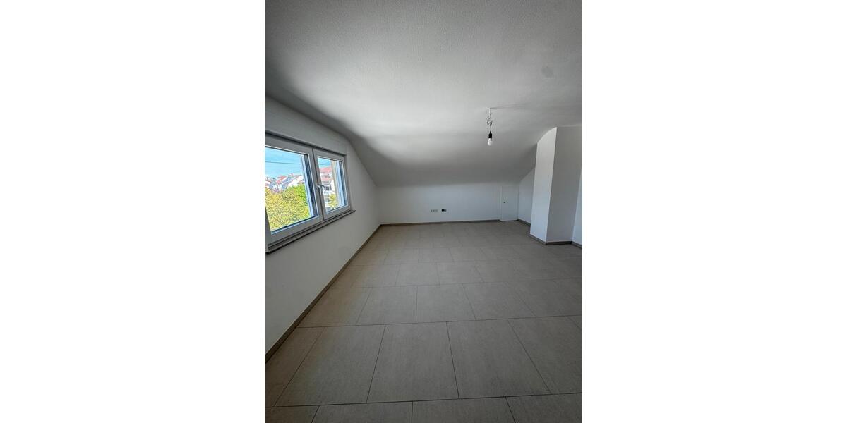 Dachgeschoßwohnung Kirchberg an der Murr - 3 Zimmer, 74 m&sup2;, 1.100&euro; | Angebot:26705298