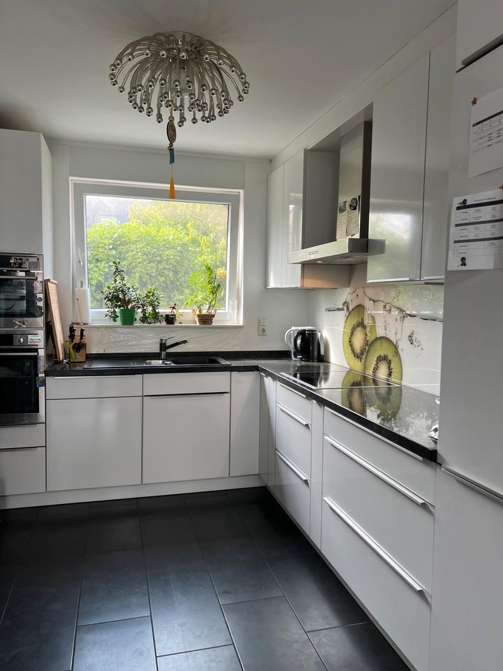 *Stilvoll möbliertes Reihenmittelhaus mit Garten – ab 01.11.2025