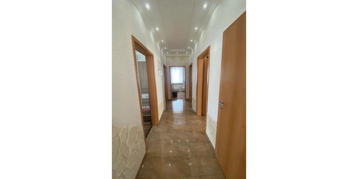 Bungalow Porta Westfalica - 5 Zimmer, 142 m&sup2;, 1.900&euro; | Angebot:26051075