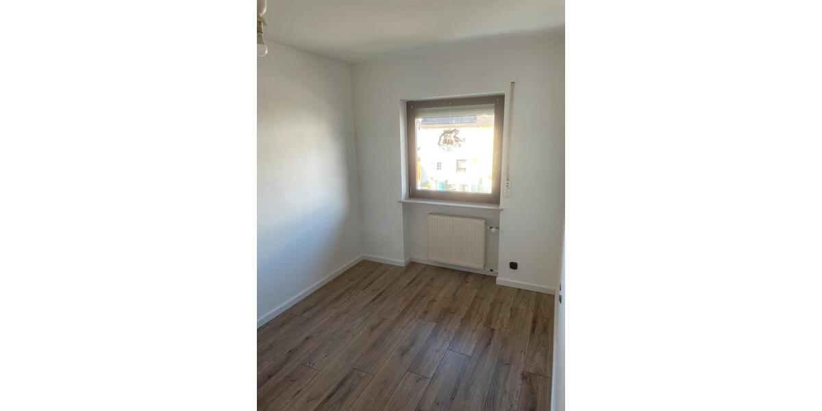 Einfamilienhaus Frankfurt am Main Sindlingen - 5 Zimmer, 150 m&sup2;, 2.090&euro; | Angebot:25989141