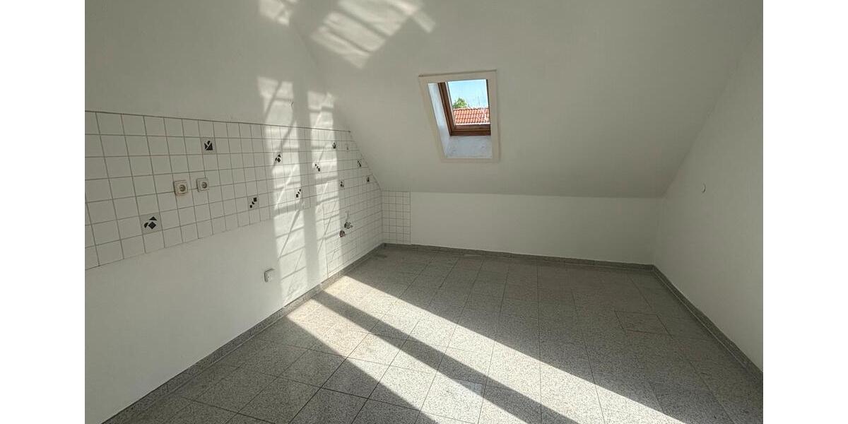 Etagenwohnung Lage - 3 Zimmer, 65 m&sup2;, 575&euro; | Angebot:26678027