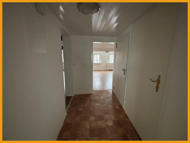 Dachgeschoßwohnung Alsfeld - 3 Zimmer, 82 m&sup2;, 640&euro; | Angebot:23818105