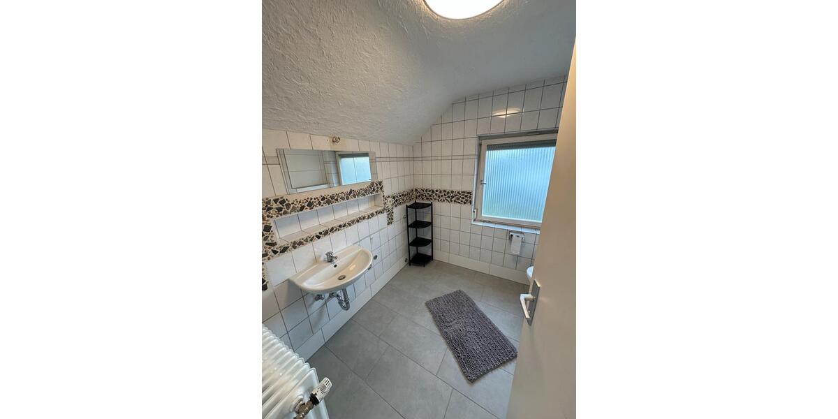 Wohnen auf Zeit Göppingen - 14 Zimmer, 200 m&sup2;, 17&euro; | Angebot:26382873