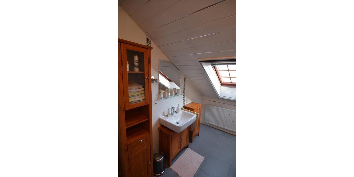 Wohnen auf Zeit Biberbach - 4 Zimmer, 60&euro; | Angebot:22865107