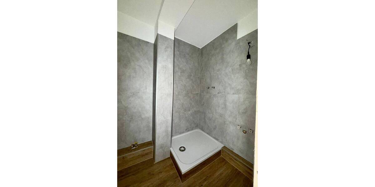 Etagenwohnung Görlitz Altstadt - 2 Zimmer, 36 m&sup2;, 252&euro; | Angebot:26189250