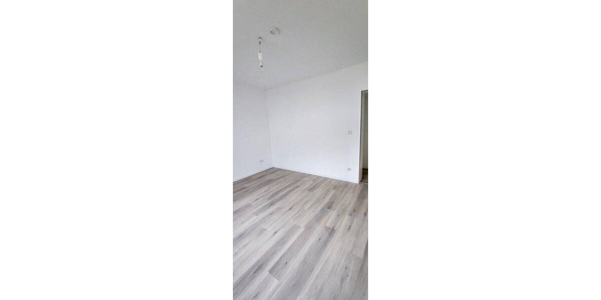 Etagenwohnung Paderborn OT Schloß Neuhaus Schloß Neuhaus - 3 Zimmer, 63 m&sup2;, 880&euro; | Angebot:26762622