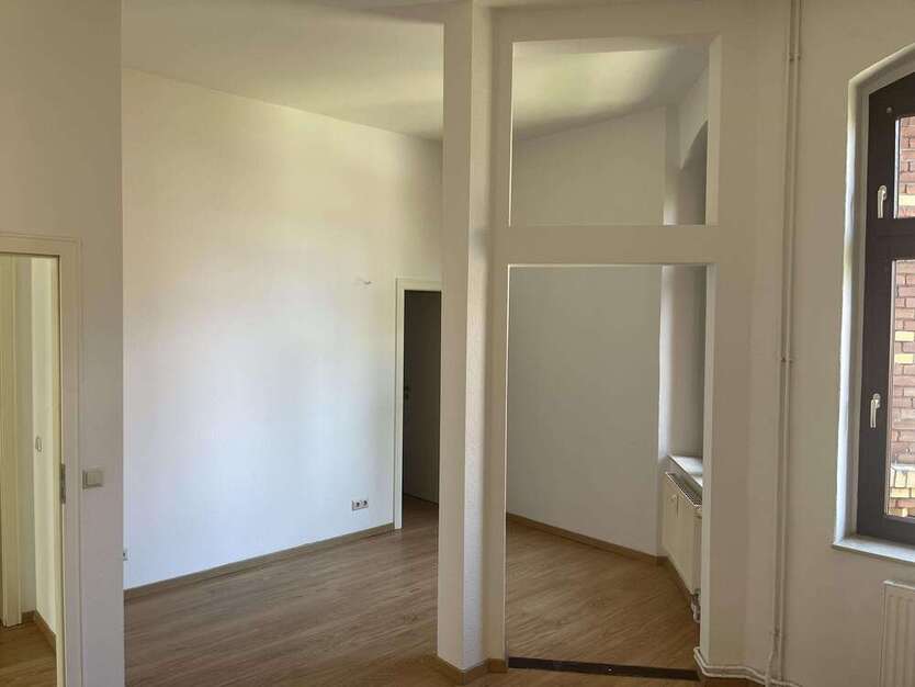 gepflegte 2 Zimmer-Wohnung *ab sofort verfügbar* ruhig auf dem Hinterhof