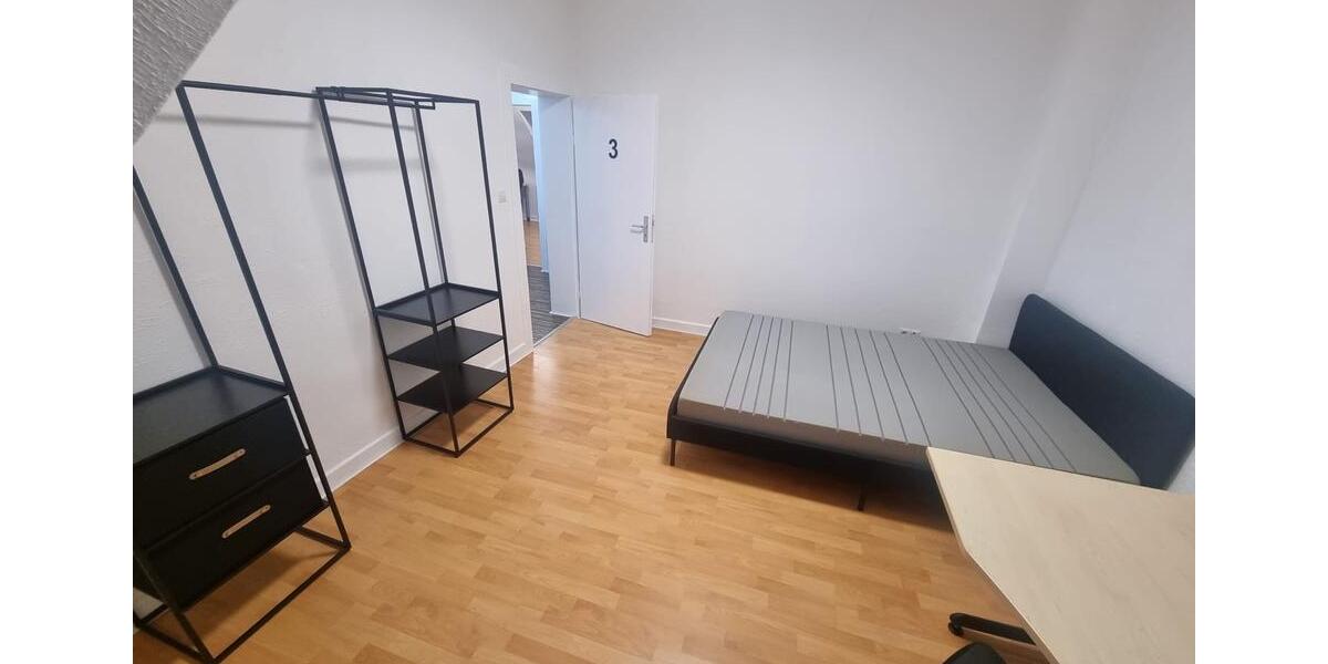 Dachgeschoßwohnung Mayen - 1 Zimmer, 20 m&sup2;, 350&euro; | Angebot:25056573