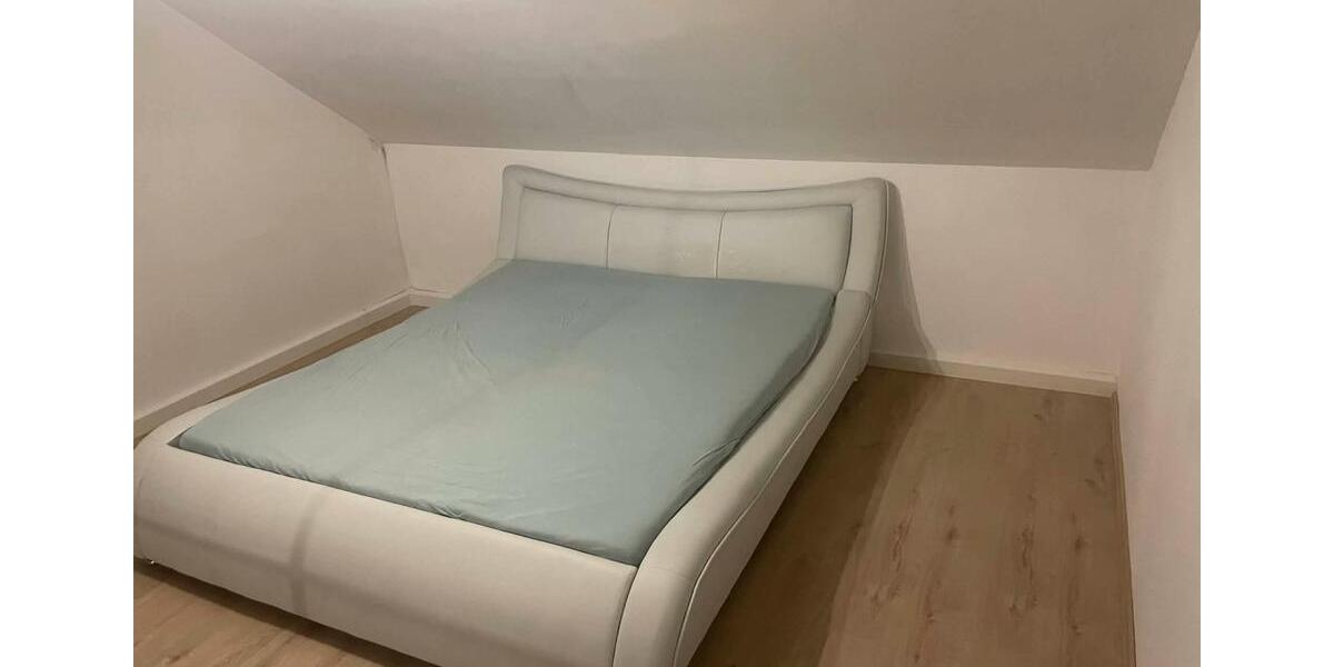 Wohnen auf Zeit Regensburg Galgenberg - 4 Zimmer, 120 m&sup2;, 500&euro; | Angebot:26246248